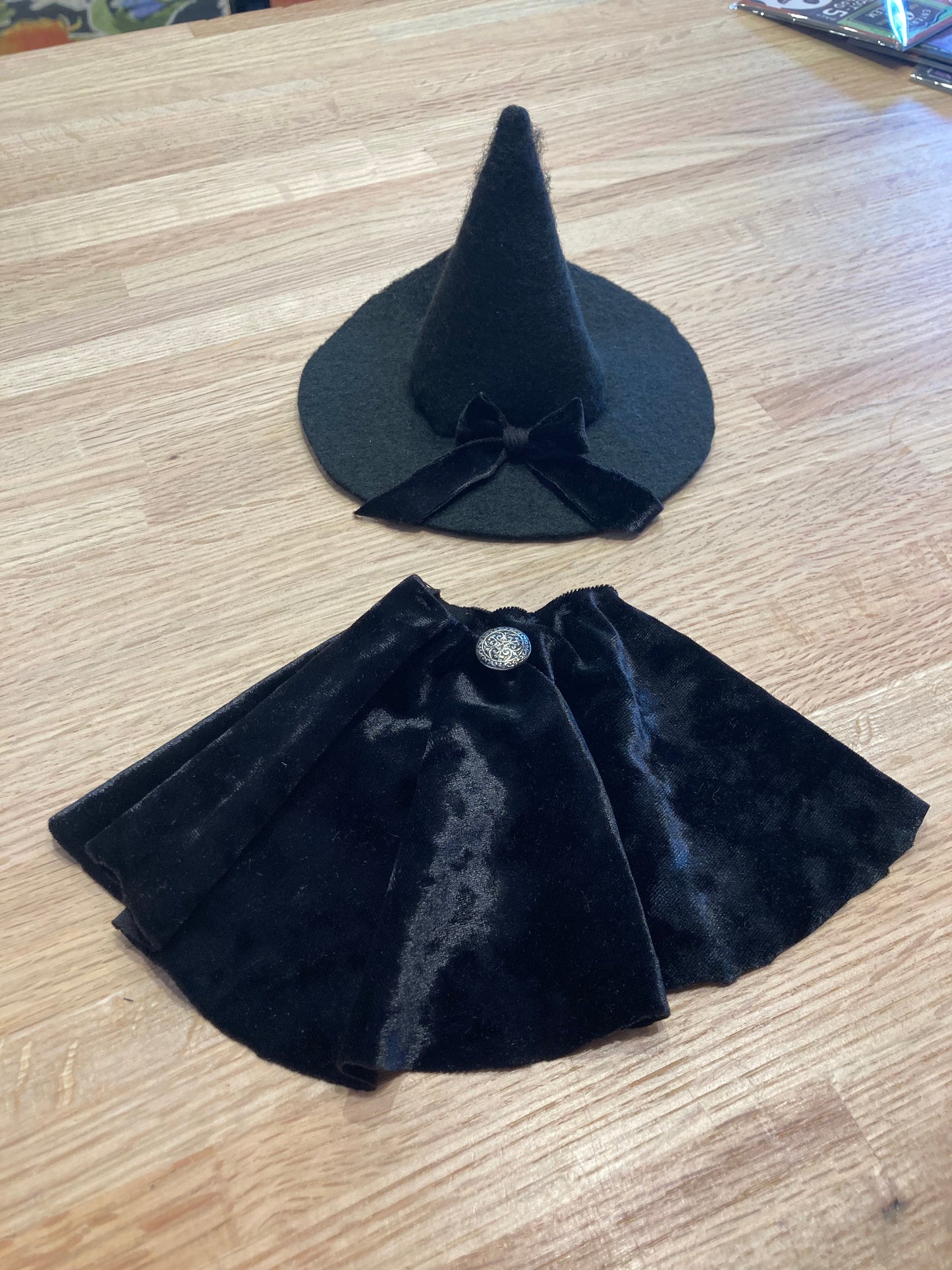 Labubu Witch Outfit - Yellow Hat