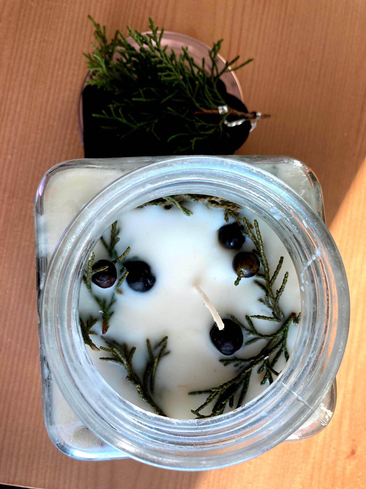 Junipurr Mint and Cedar Candle - Winter Island Trading Co.